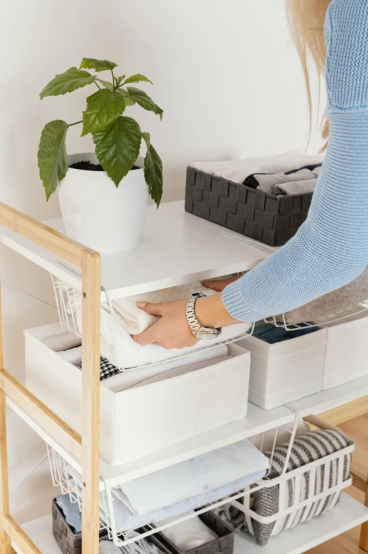 The Ultimate Guide to Building a Minimalist Closet